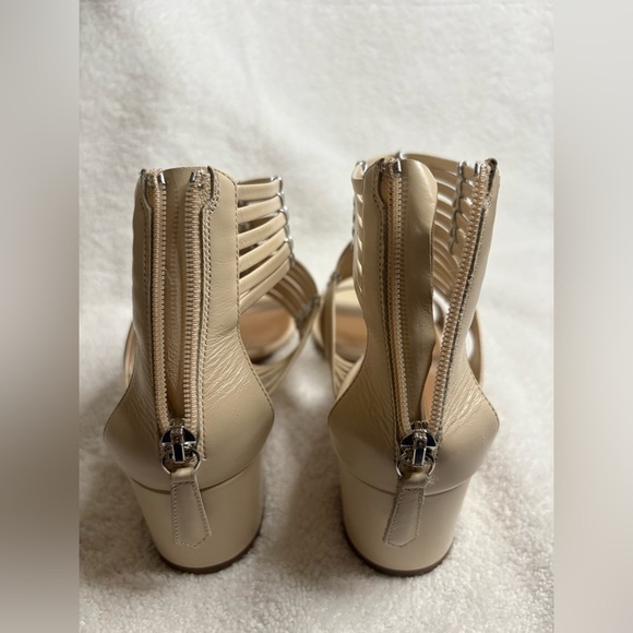 GUC Aquazzura- Ravello Leather Cream Sandals. Size 37 main image 7